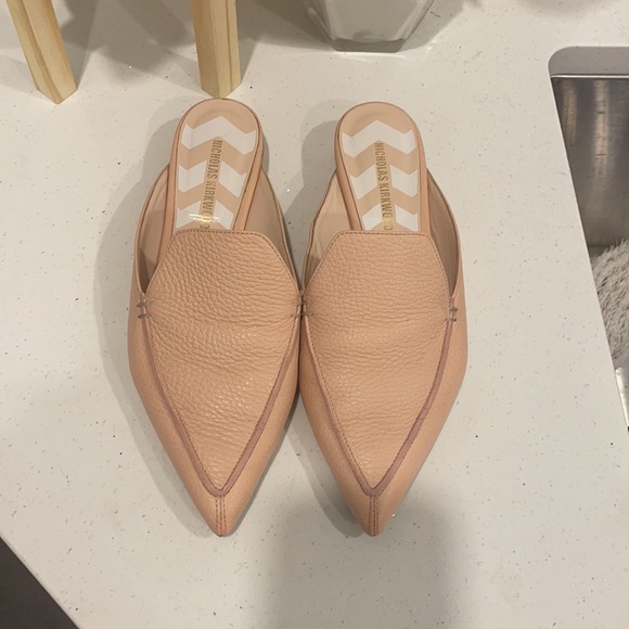 Nicholas Kirkwood Beya Mules in Powder (soft pink) - Picture 1 of 12